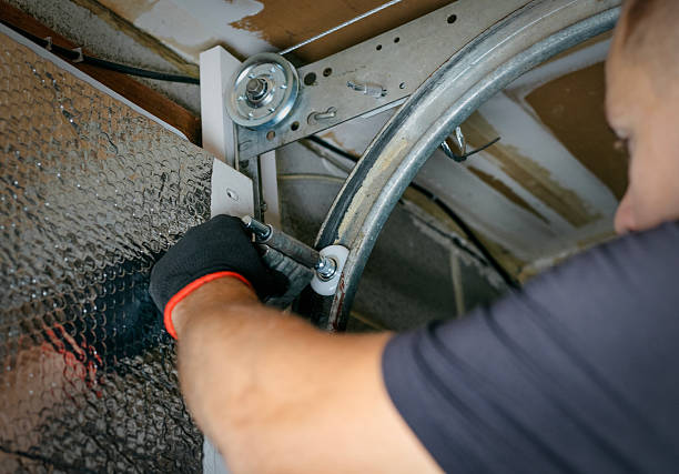 Affordable Garage Door solutions in Clarkson Valley, MO